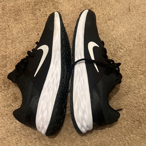 Nike Running shoes - Picture 2 of 5